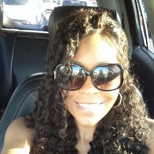 Meet your Posher, Ashley